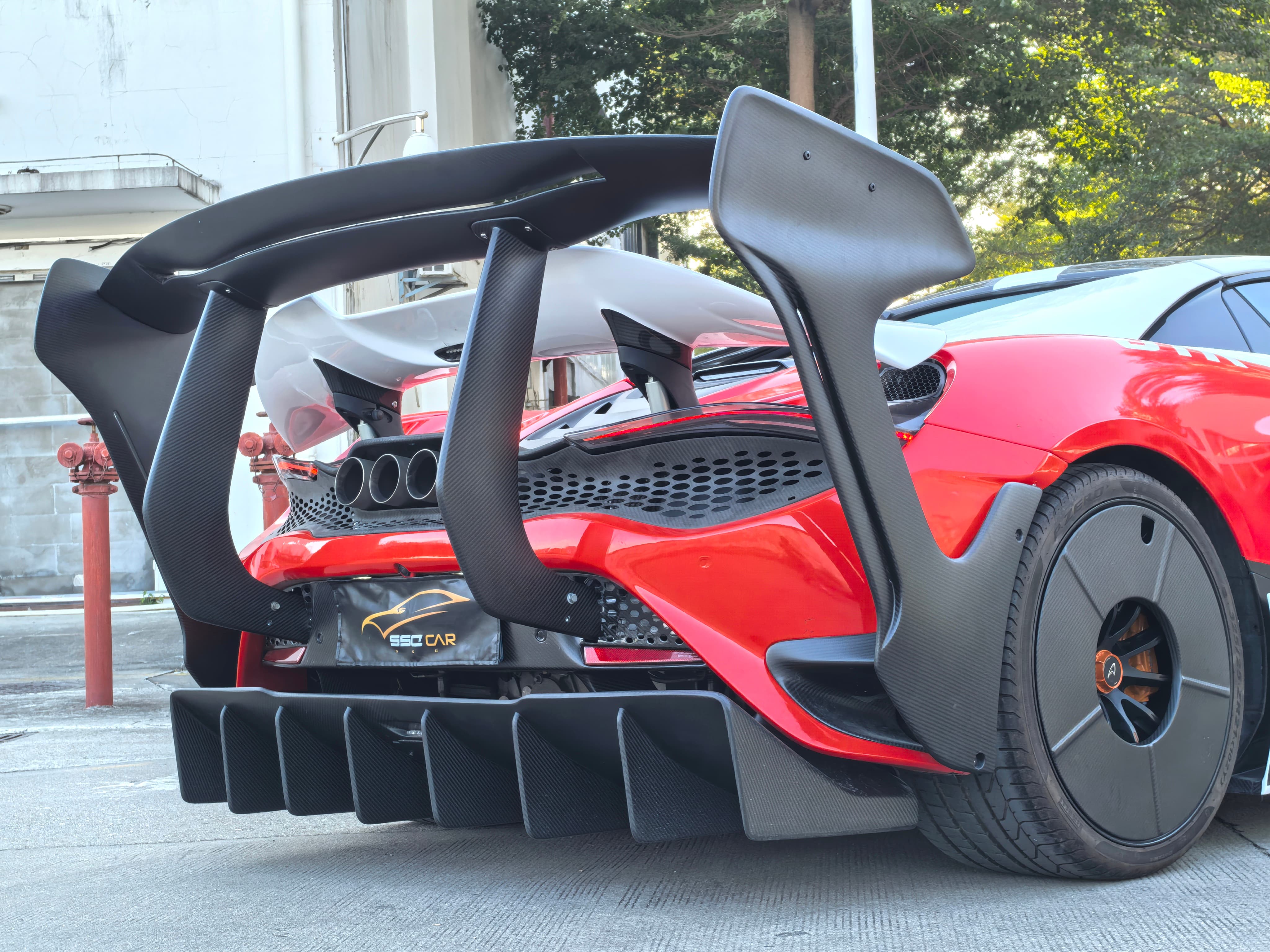 迈凯伦碳纤维改装件1